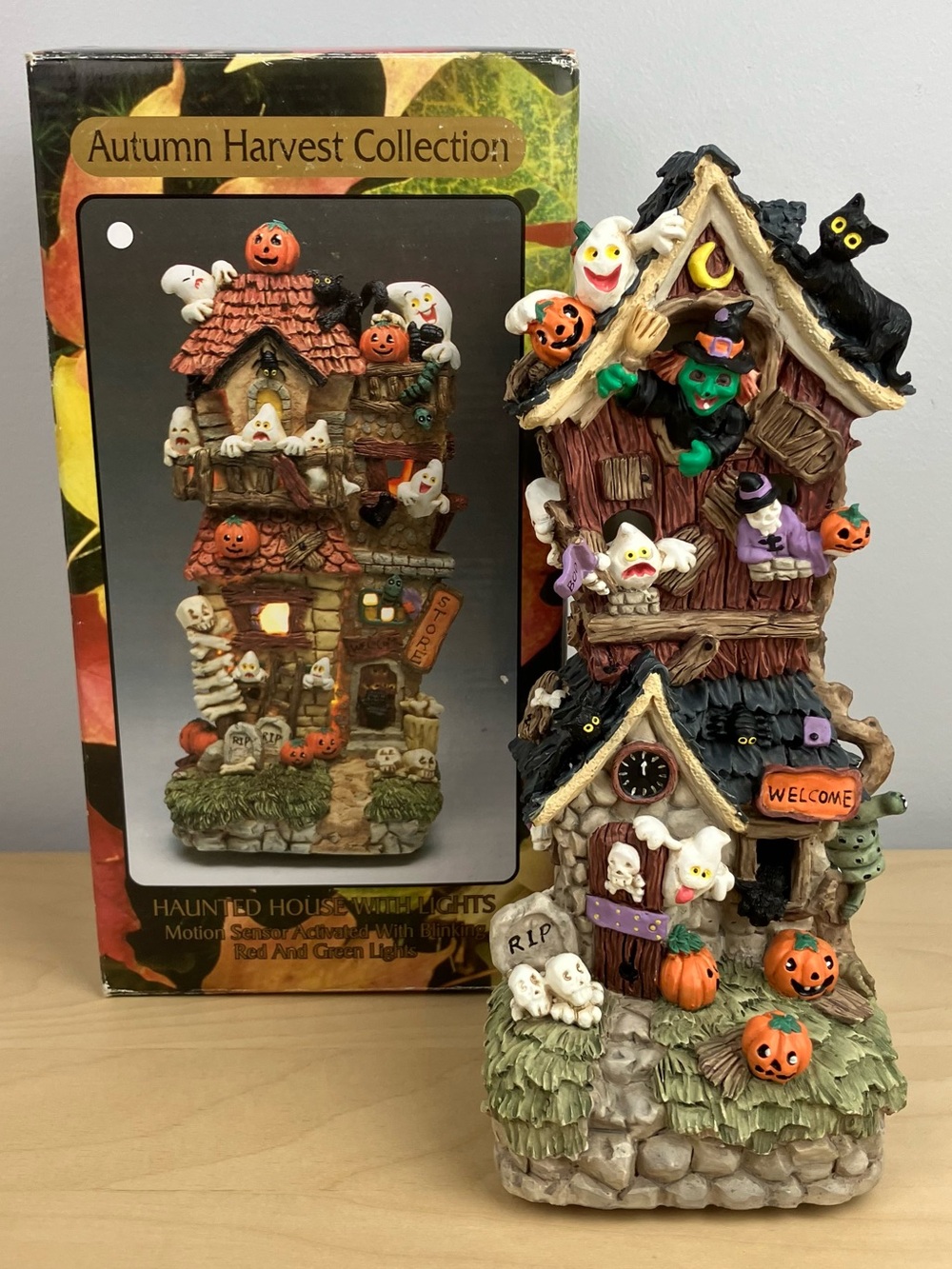 Vintage Autumn Harvest Collection Haunted House Lights Halloween Decor - Read. I